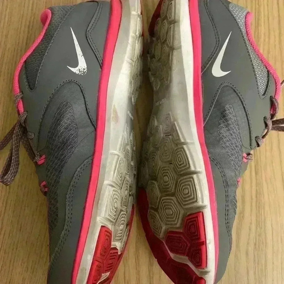 Nike Training Flex TR 5 Women's Gray/Pink 7.5 T Running Shoes - Picture 3 of 12